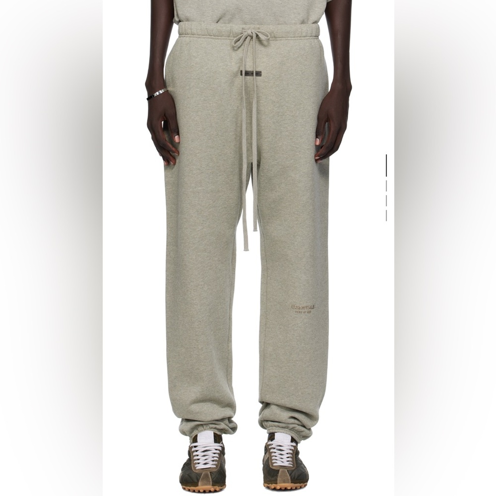 Fear of god grey essentials sweatpants men XS. Barely used and good condition.